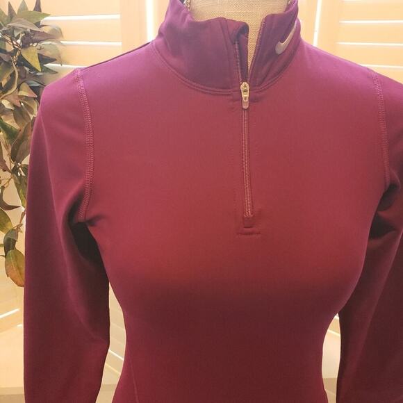 NIKE DRI FIT PURPLE XS 1/4 ZIP FITTED JACKET - Picture 5 of 5